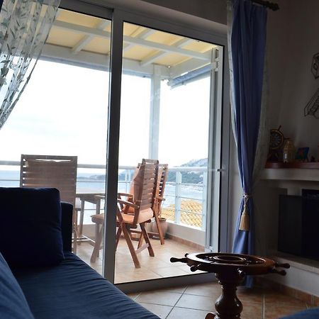 Giorgis Home Seafront Schinias Exterior foto